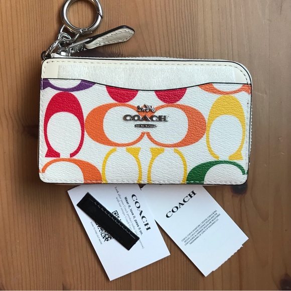 Coach | Bags | Coach Multifunction Card Case In Rainbow Signature ...